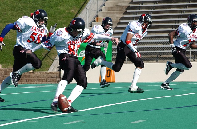 通过犀利的 通过犀利的